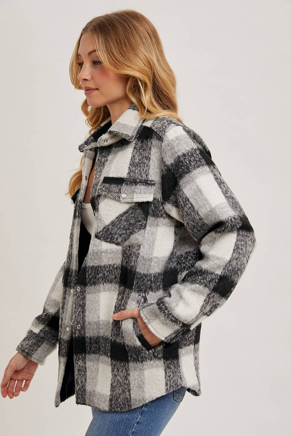 BUTTON DOWN PLAID SHACKET