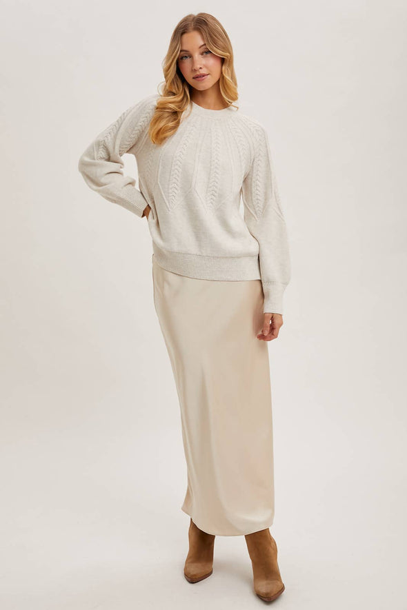 CREW NECK CABLE KNIT SWEATER