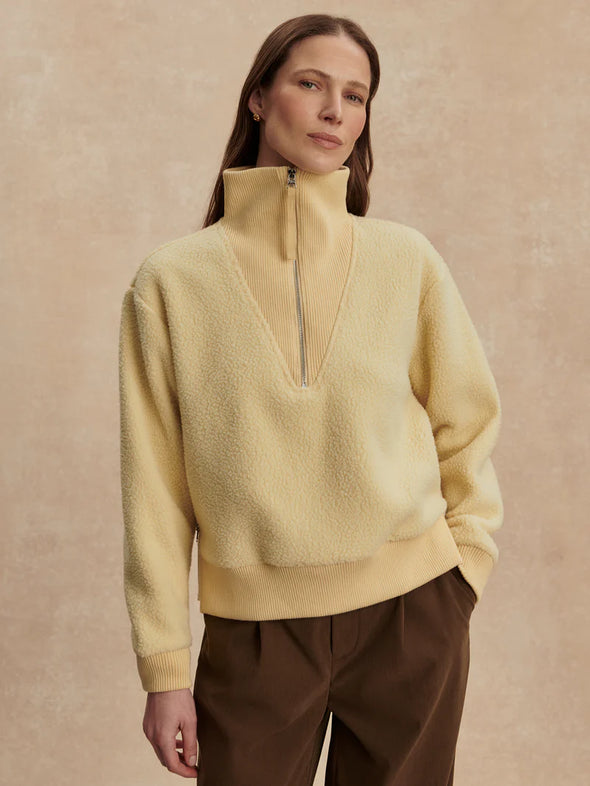 Jaylin Half-Zip Fleece In Reed Yellow