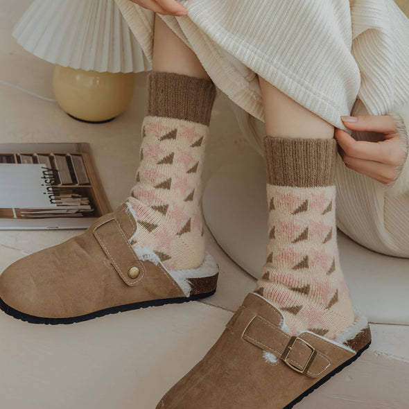 Thick Wool Pink & Brown Houndstooth