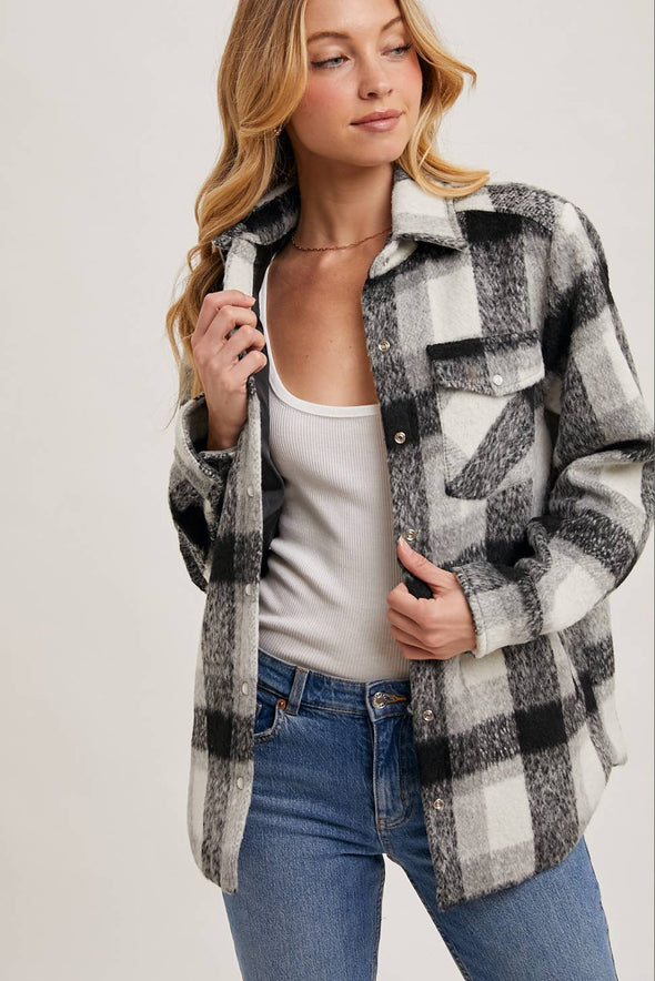 BUTTON DOWN PLAID SHACKET