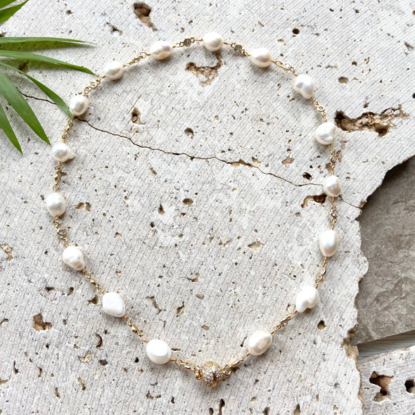 Magnetic genuine pearl necklace  boutique salon bridal ocean
