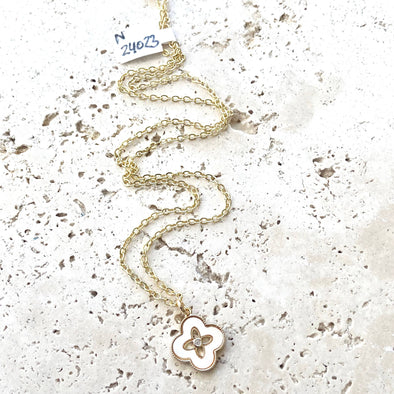  clover shell pearl necklace