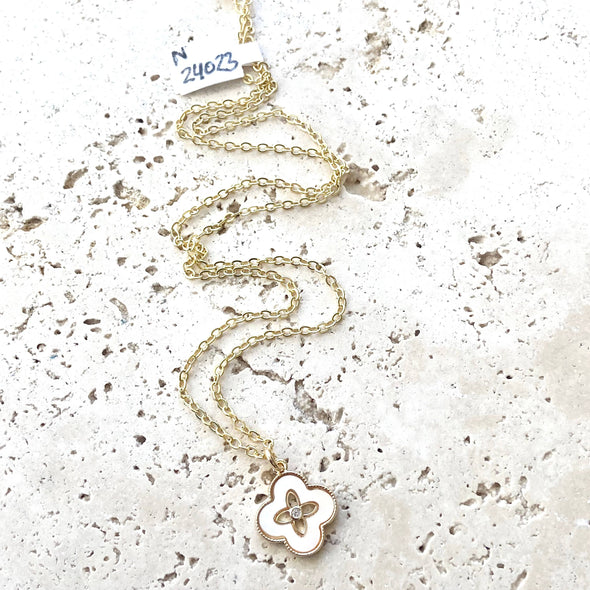  clover shell pearl necklace